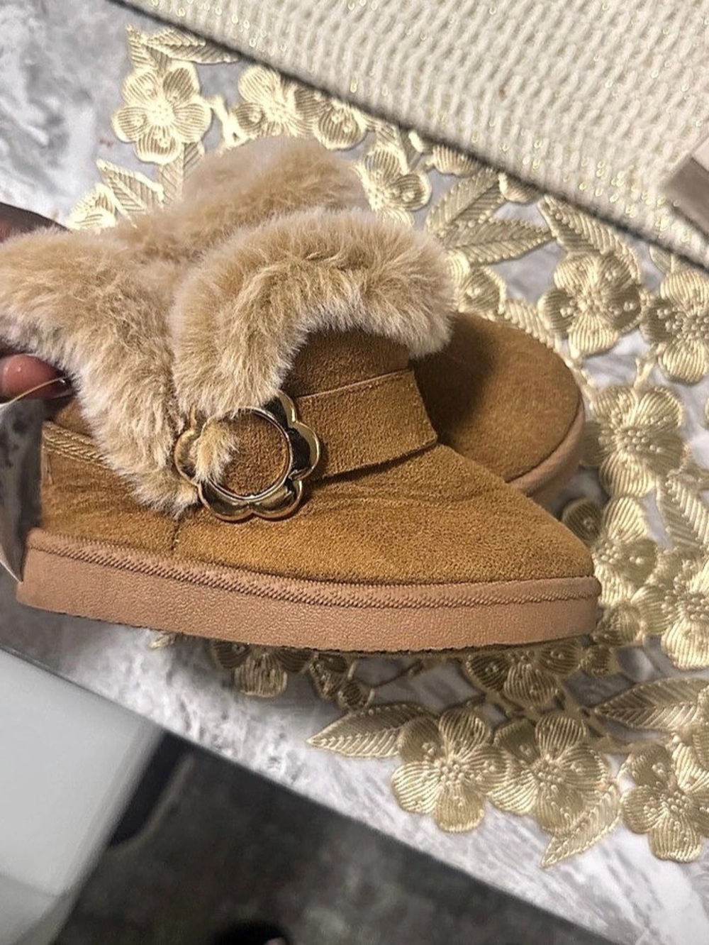 The Children's Place Toddler Girls Buckle Faux Fur Chalet Boots Faux Fur Chalet